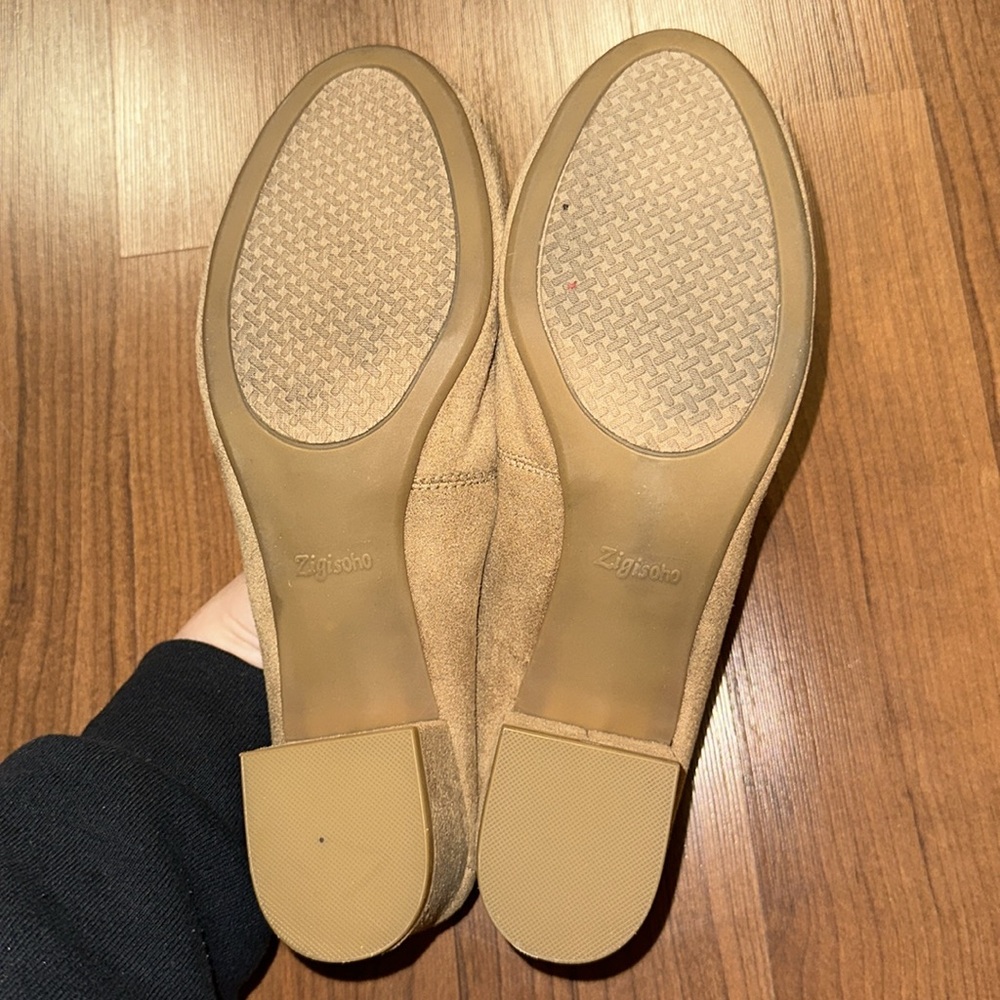 Tan Heels - Picture 4 of 4